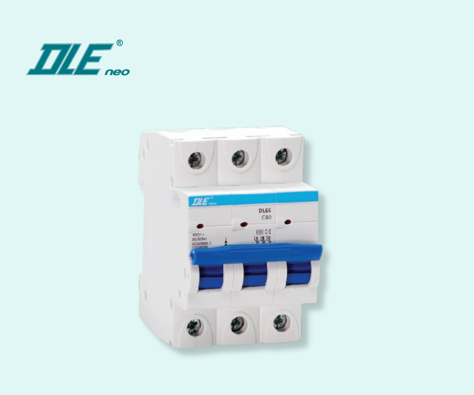 Aptomat 3 cực DL6S